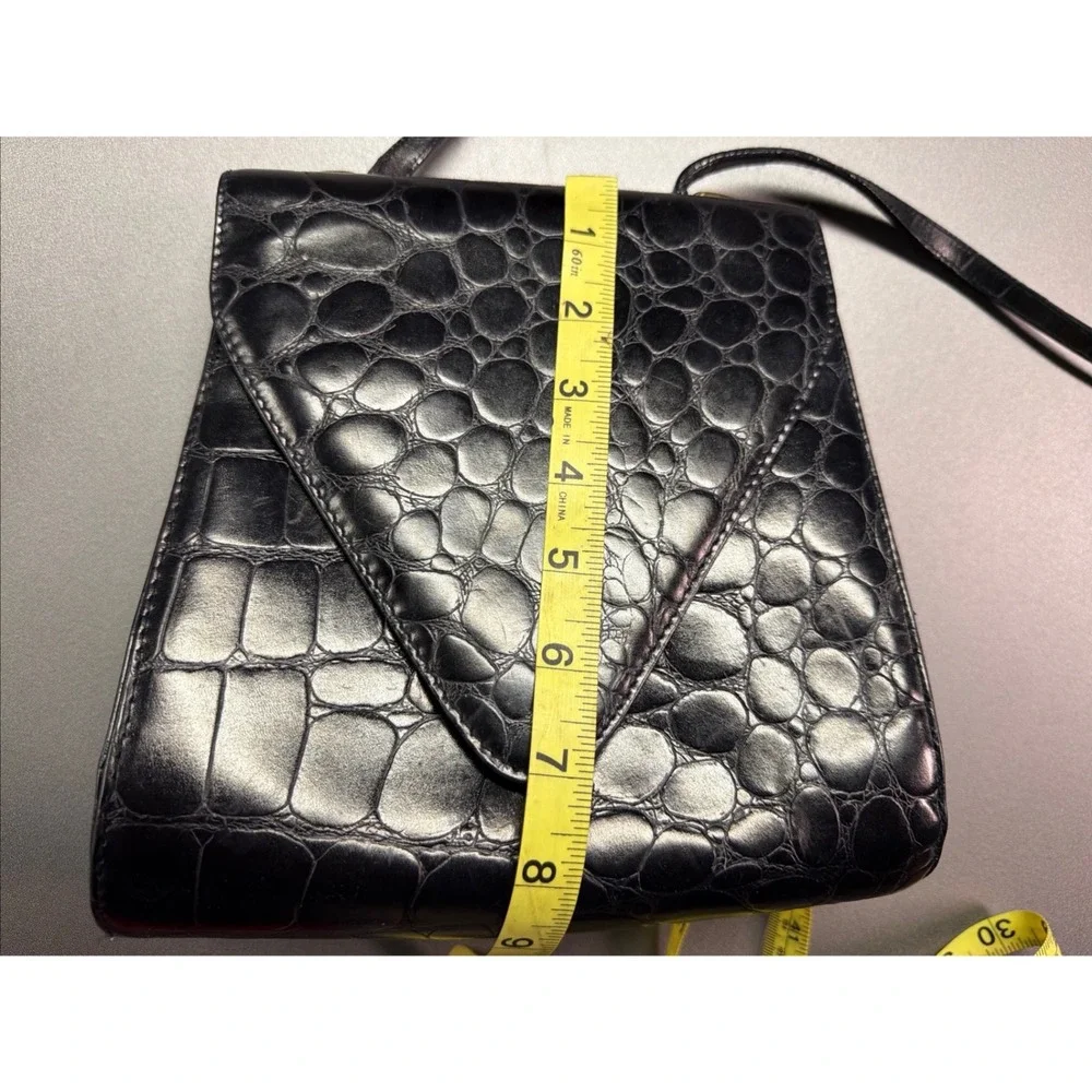 Valerie Stevens Black Croc Embossed Leather Crossbody Bag Envelope Flap Square